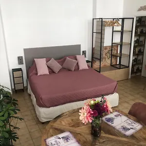 Au Coeur D'avignon Intra-muros Apartment Avignon